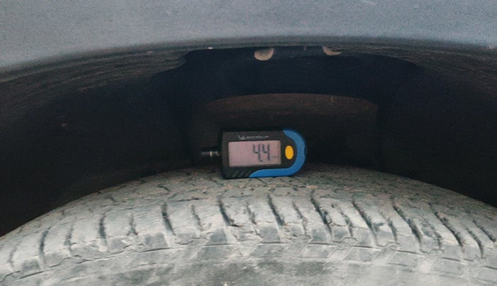 2016 Mahindra XUV500 W6, Diesel, Manual, 59,003 km, tyre