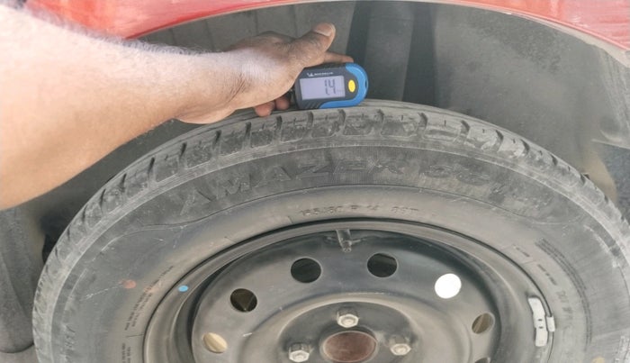 2018 Maruti Swift VXI, Petrol, Manual, 42,042 km, tyre