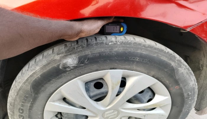 2018 Maruti Swift VXI, Petrol, Manual, 42,042 km, tyre