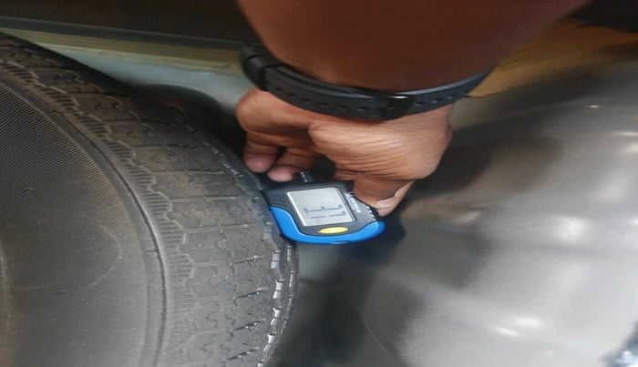 2023 Nissan MAGNITE XV PREMIUM TURBO CVT, Petrol, Automatic, 26,964 km, tyre