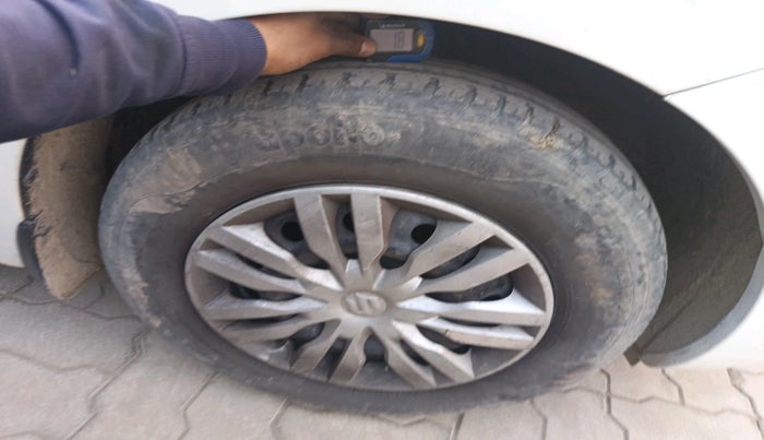 2018 Maruti Dzire VXI, Petrol, Manual, 52,088 km, tyre