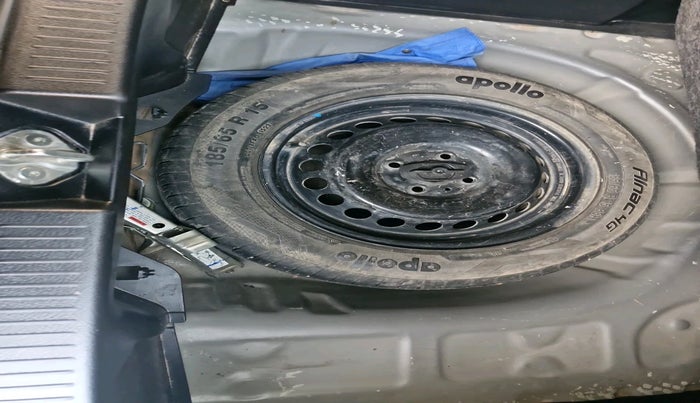 2022 Toyota Glanza S, Petrol, Manual, 78,137 km, tyre