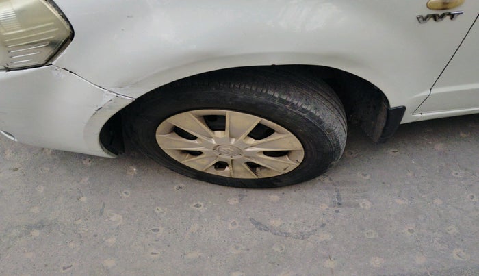 2013 Maruti SX4 VXI, Petrol, Manual, 90,288 km, tyre