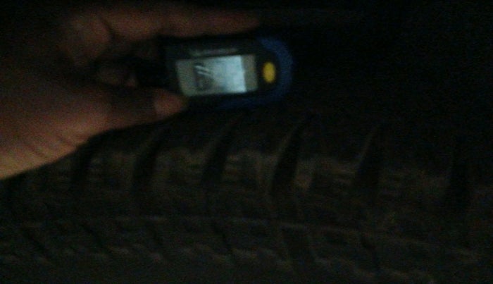 2017 Mahindra XUV500 W6, Diesel, Manual, 1,13,639 km, tyre