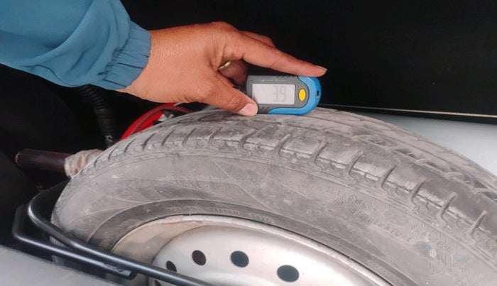 2019 Maruti New Wagon-R LXI CNG 1.0, CNG, Manual, 1,98,152 km, tyre