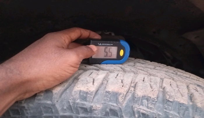 2013 Mitsubishi Pajero Sport 2.5 MT 4X4, Diesel, Manual, 1,08,420 km, tyre