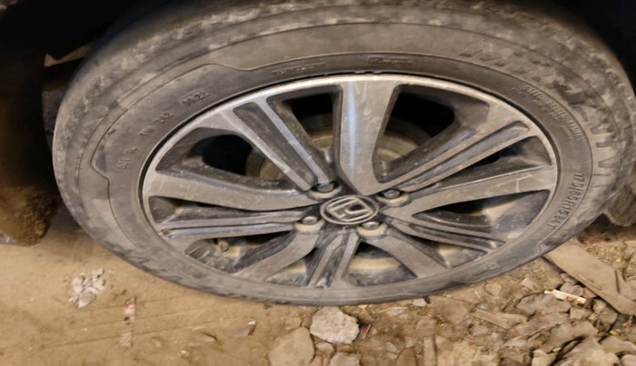 2022 Honda Amaze 1.2L I-VTEC VX, Petrol, Manual, 48,431 km, tyre