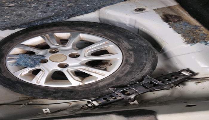 2017 Tata Tiago XZ PETROL, Petrol, Manual, 88,664 km, tyre