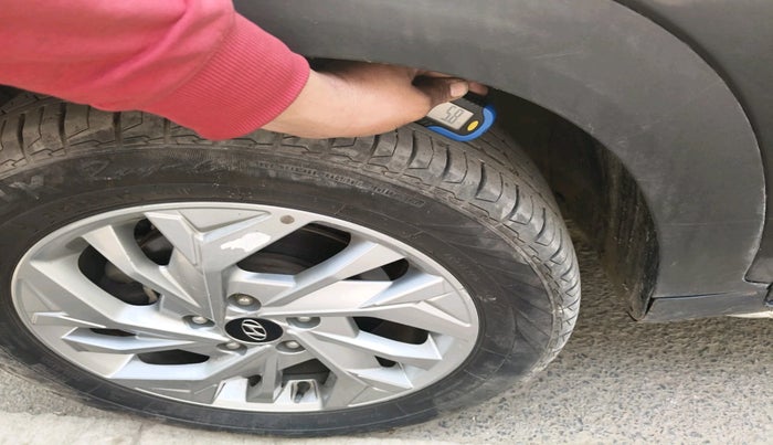 2023 Hyundai Creta SX 1.5 PETROL, Petrol, Manual, 26,833 km, tyre