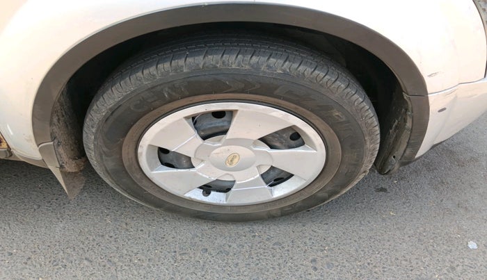 2014 Mahindra XUV500 W6, Diesel, Manual, 10,10,000 km, tyre