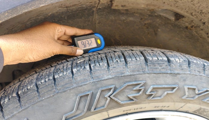 2016 Mahindra XUV500 W10, Diesel, Manual, 91,260 km, tyre