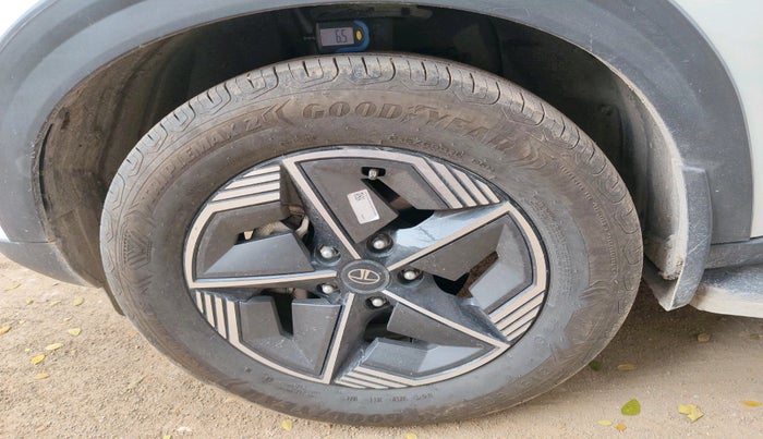 2024 Tata NEXON CREATIVE+ SUNROOF DCA 1.2 PETROL, Petrol, Automatic, 7,873 km, tyre