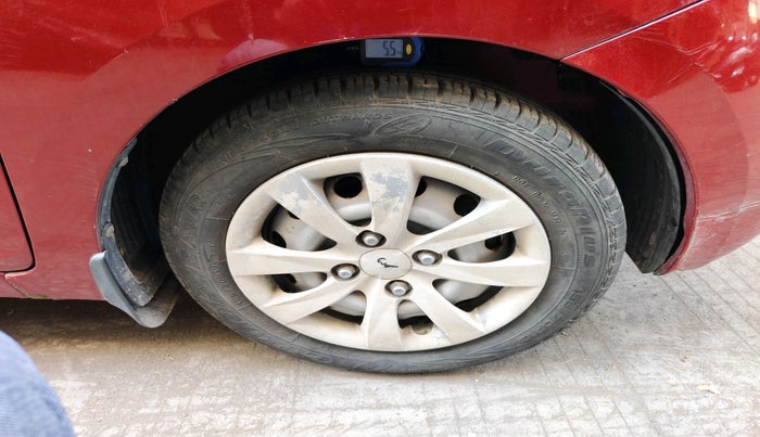 2018 Hyundai Eon ERA +, Petrol, Manual, 9,818 km, tyre