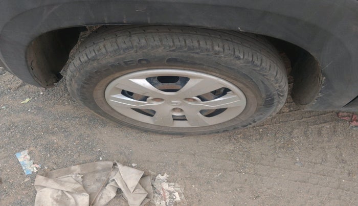 2018 Renault Kwid RXL, Petrol, Manual, 39,299 km, tyre