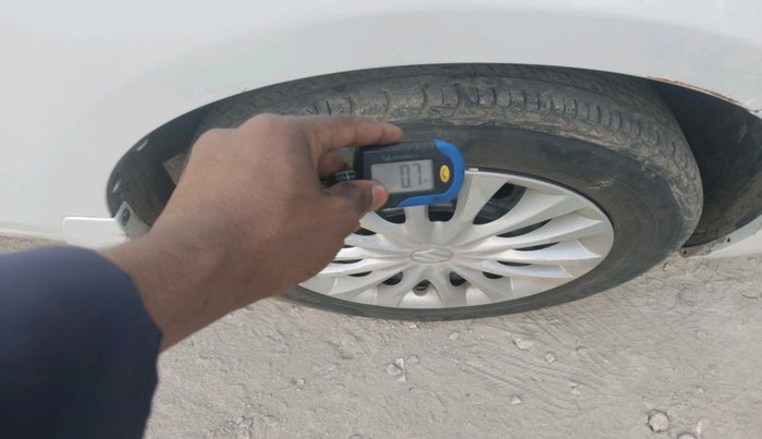 2016 Maruti Ciaz VXI+, Petrol, Manual, 84,503 km, tyre