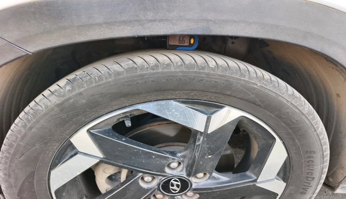 2021 Hyundai ALCAZAR 1.5 SIGNATURE (O) AT 6STR, Diesel, Automatic, 1,23,304 km, tyre