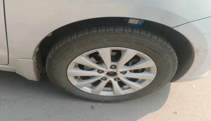 2015 Maruti Ertiga ZDI, Diesel, Manual, 1,50,671 km, tyre