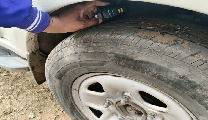 2015 Tata Safari Storme 2.2 EX 4X2, Diesel, Manual, 1,09,403 km, tyre