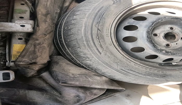 2018 Hyundai XCENT PRIME T  VTVT CNG, Petrol, Manual, 1,25,951 km, tyre