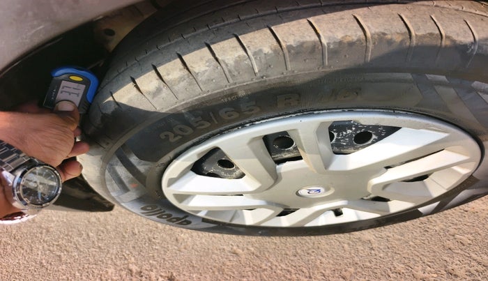 2019 Mahindra XUV300 W4 1.5 DIESEL, Diesel, Manual, 84,930 km, tyre