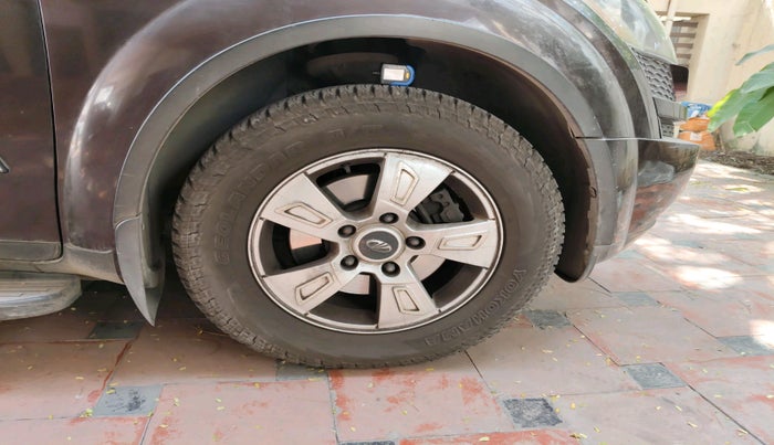 2013 Mahindra XUV500 W8, Diesel, Manual, 61,446 km, tyre