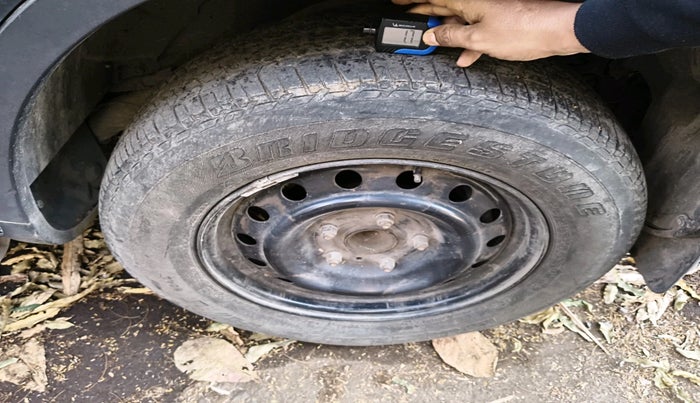 2014 Mahindra XUV500 W6, Diesel, Manual, 1,26,505 km, tyre