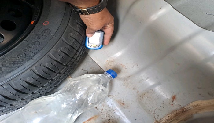 2015 Hyundai Xcent S 1.2, Petrol, Manual, 37,900 km, tyre