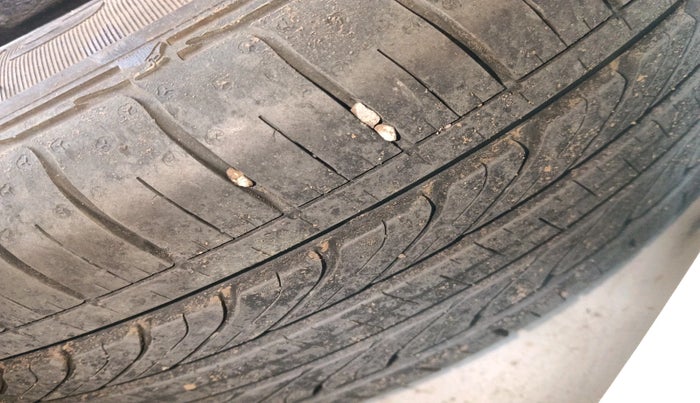 2019 Hyundai VENUE SX 1.4 CRDI, Diesel, Manual, 1,15,611 km, tyre