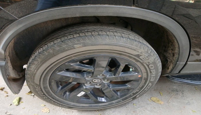 2022 Tata Safari XT PLUS, Diesel, Manual, 22,743 km, tyre