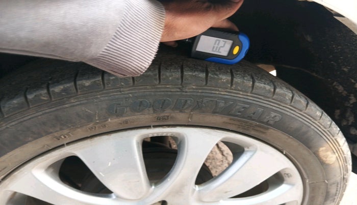 2017 Maruti Baleno ALPHA PETROL 1.2, Petrol, Manual, 87,258 km, tyre