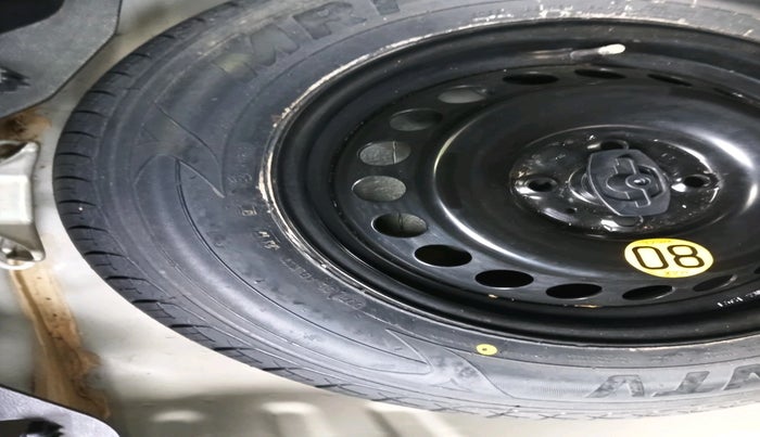 2017 Maruti Baleno ALPHA PETROL 1.2, Petrol, Manual, 87,258 km, tyre