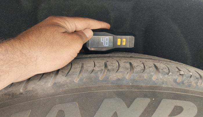 2013 Audi Q5 2.0 TDI QUATTRO, Diesel, Automatic, 96,131 km, tyre