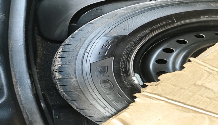 2020 Jeep Compass LONGITUDE PLUS 1.4 PETROL AT, Petrol, Automatic, 75,665 km, tyre