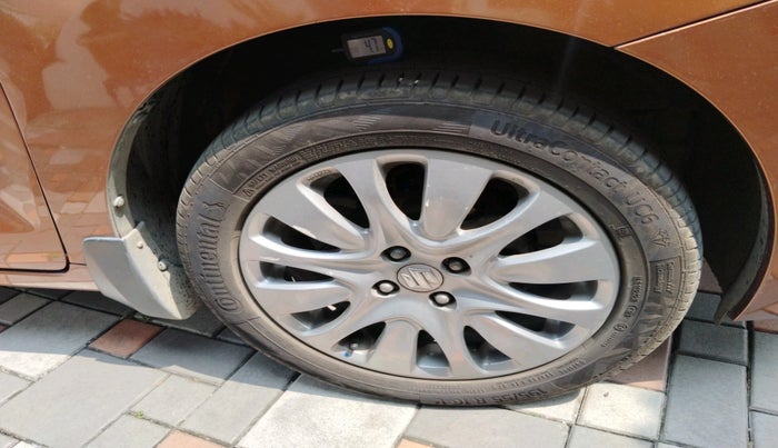 2017 Maruti Baleno ZETA PETROL 1.2, Petrol, Manual, 1,03,778 km, tyre