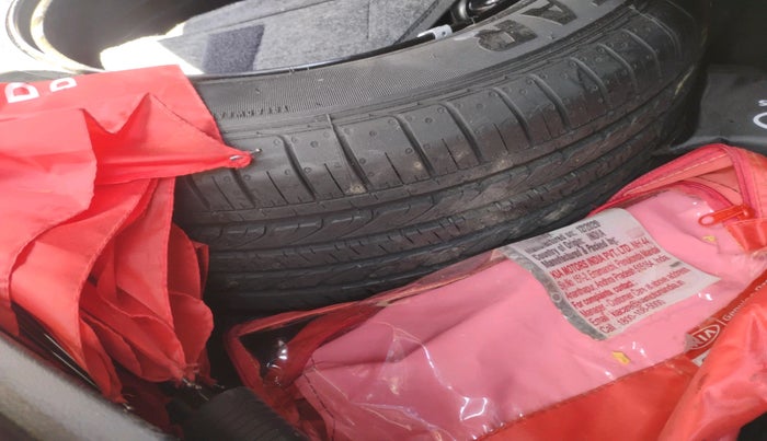 2021 KIA SELTOS HTX 1.5 PETROL, Petrol, Manual, 14,000 km, tyre