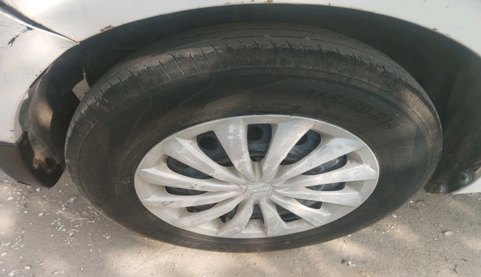 2016 Maruti Swift Dzire VDI, Diesel, Manual, 53,643 km, tyre