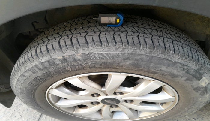 2018 Mahindra XUV500 W9 AT, Diesel, Automatic, 51,902 km, tyre