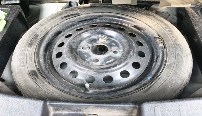 2016 Maruti Wagon R 1.0 VXI, Petrol, Manual, 66,899 km, tyre