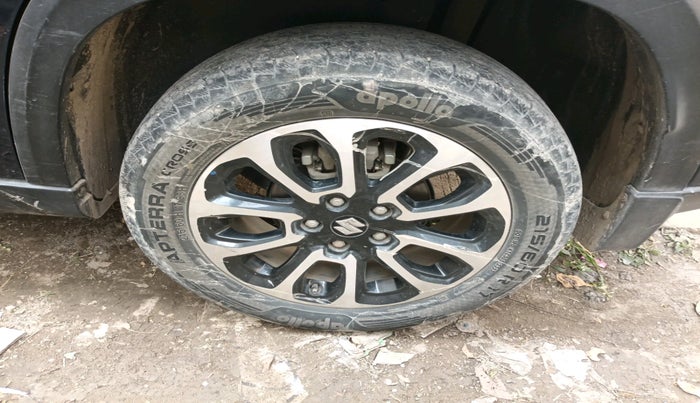 2023 Maruti Grand Vitara ZETA SMART HYBRID, Petrol, Manual, 52,966 km, tyre