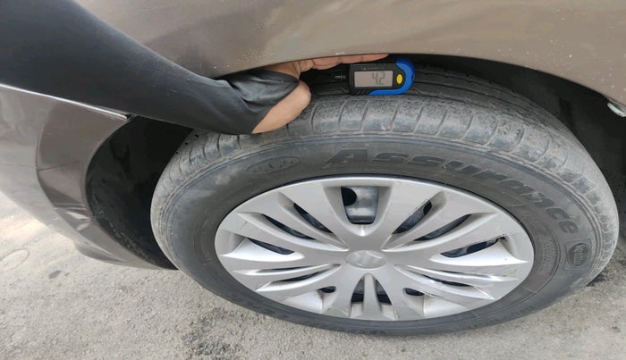 2013 Maruti Ertiga VDI, Diesel, Manual, 79,612 km, tyre