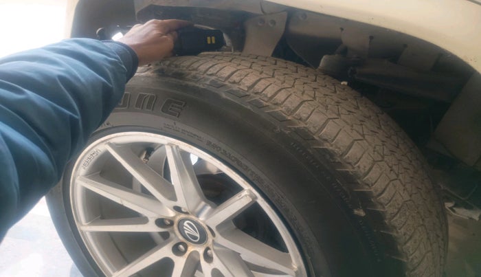 2022 Mahindra Bolero B6 (O), Diesel, Manual, 42,048 km, tyre