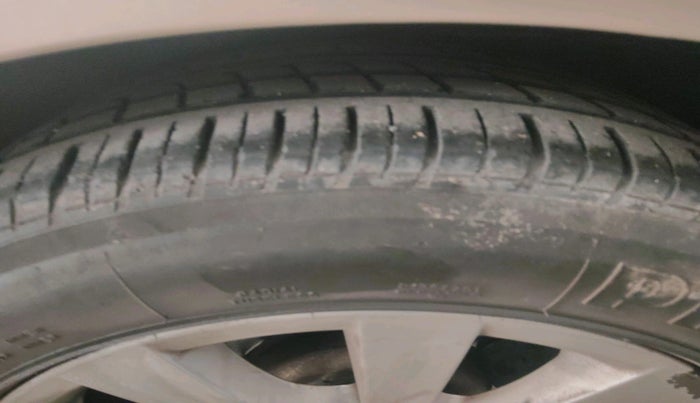 2011 BMW 5 Series 530D 3.0, Diesel, Automatic, 9,99,999 km, tyre