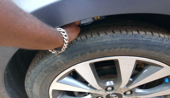 2015 Hyundai Verna FLUIDIC 1.6 VTVT SX, Petrol, Manual, 55,561 km, tyre