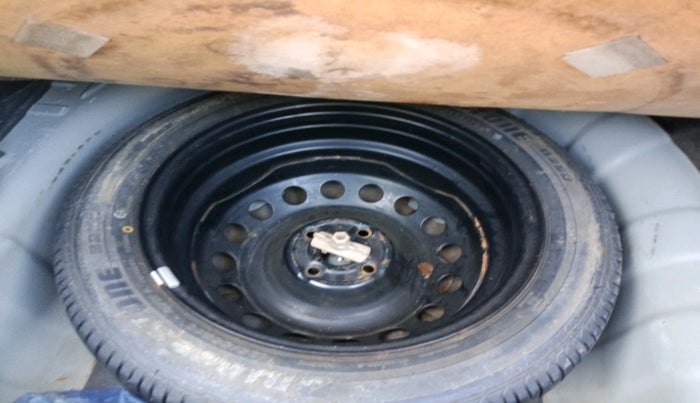 2015 Hyundai Verna FLUIDIC 1.6 VTVT SX, Petrol, Manual, 55,561 km, tyre