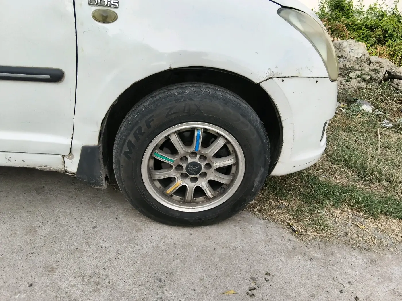 2014 Maruti Swift Dzire LDI, Diesel, Manual, 2,23,880 km, tyre