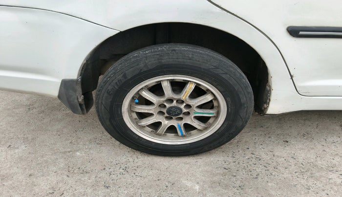 2014 Maruti Swift Dzire LDI, Diesel, Manual, 2,23,880 km, tyre