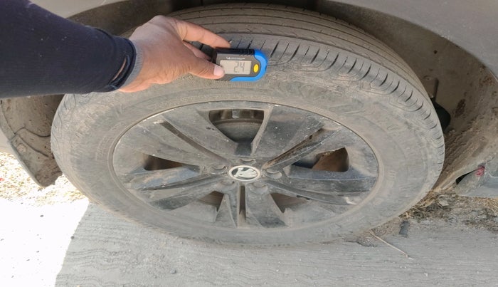 2021 Skoda KUSHAQ AMBITION 1.0L TSI AT, Petrol, Automatic, 37,926 km, tyre