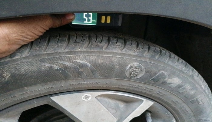 2021 KIA SONET HTX 1.0 IMT, Petrol, Manual, 1,01,338 km, tyre