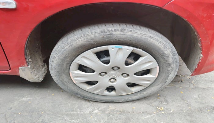 2014 Honda Brio S MT, Petrol, Manual, 79,648 km, tyre