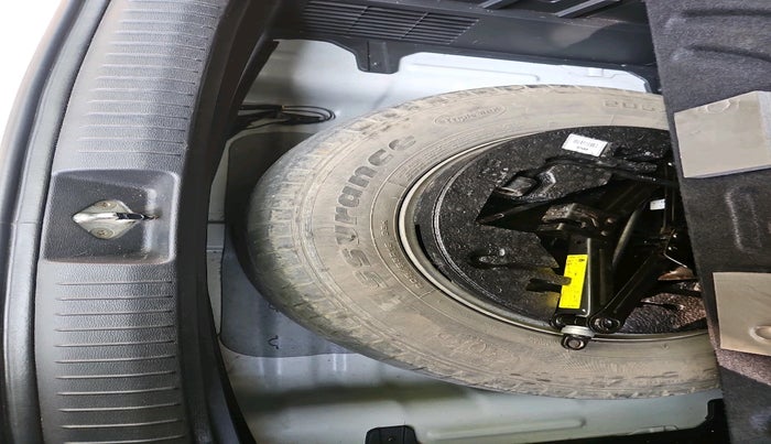 2017 Hyundai Creta E PLUS 1.6 PETROL, Petrol, Manual, 62,576 km, tyre